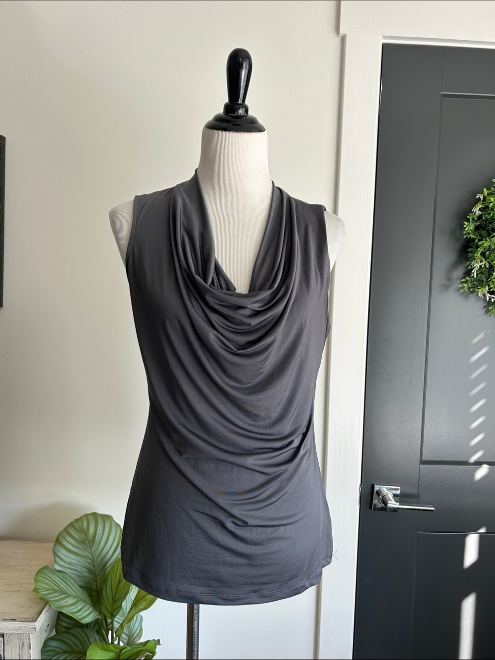 🌸🩶🩶🩶 M sleeveless career stretchy Draped Cowl Neck Sleeveless Top - Charcoal